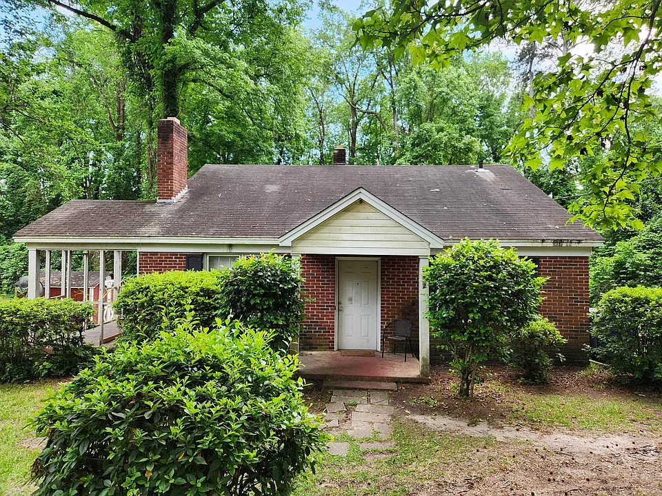 4312 Wentworth Dr