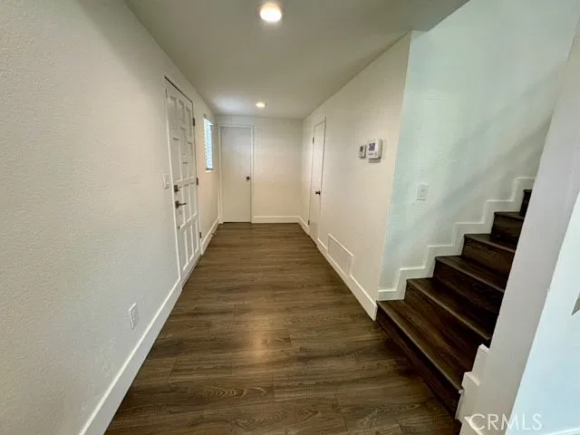 3 bed, 2.5 bath, 1309 sqft, $3,600 — Photo 4