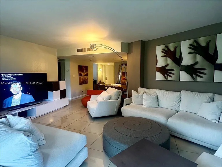 3401 N Country Club Dr #105 — Photo 12