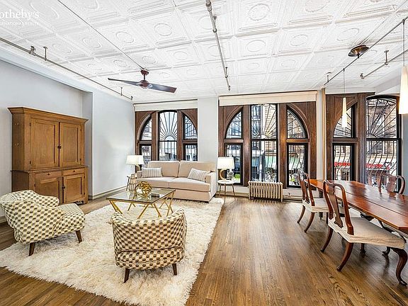 3rd image of 131 W 28th St APT 2A