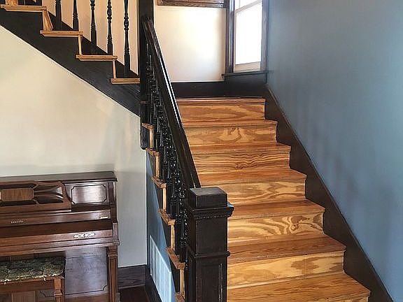 Stairwell from main floor up