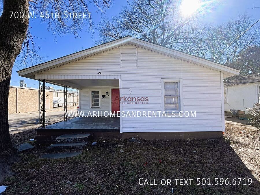 1st image of 700 W 45th St