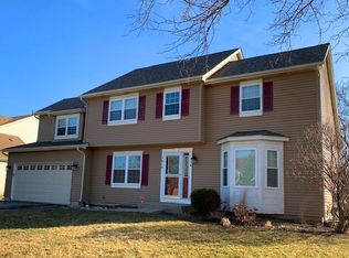 1910 Redwood Ln, McHenry, IL 60051