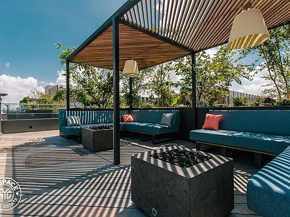 5th image of 123 Melrose St #6L