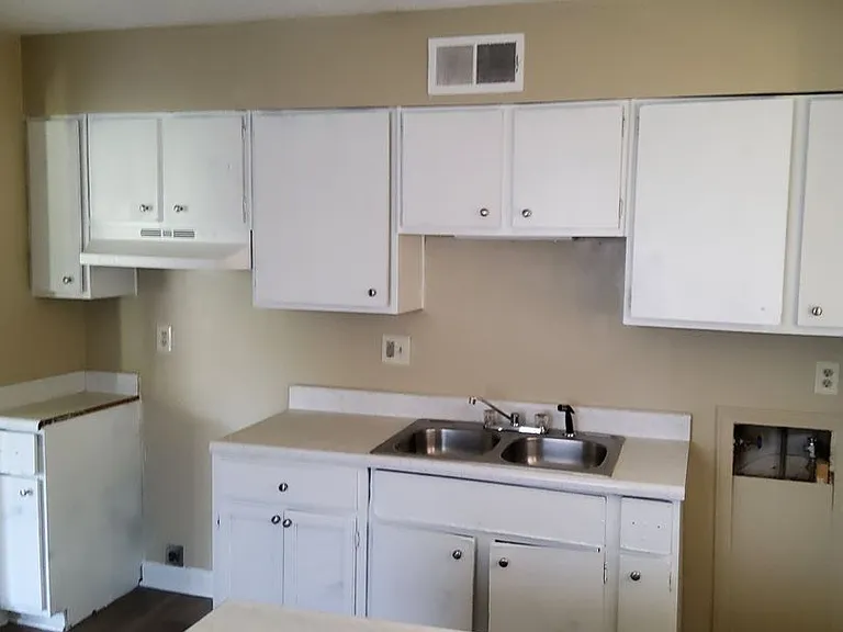 3677 Hillbrook Rd — Photo 5