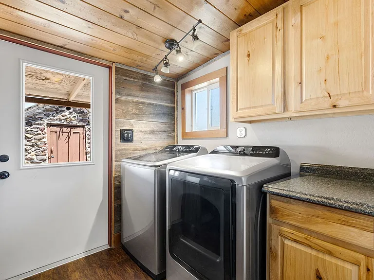 Laundry Room Cabinet