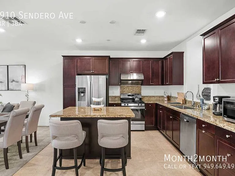 5910 Sendero Ave — Photo 8