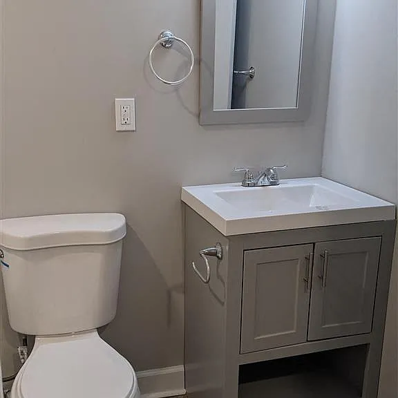 Woodlark Apartments — Photo 15