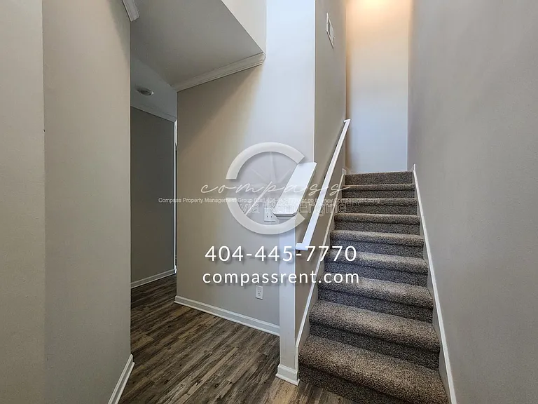 206 Lyndon Way NW — Photo 14