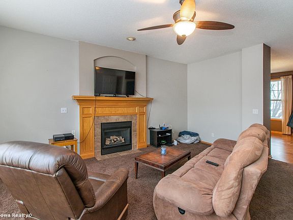 5th image of 7815 Cottonwood Ln