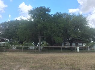 237 Kellner Rd, George West, TX 78022