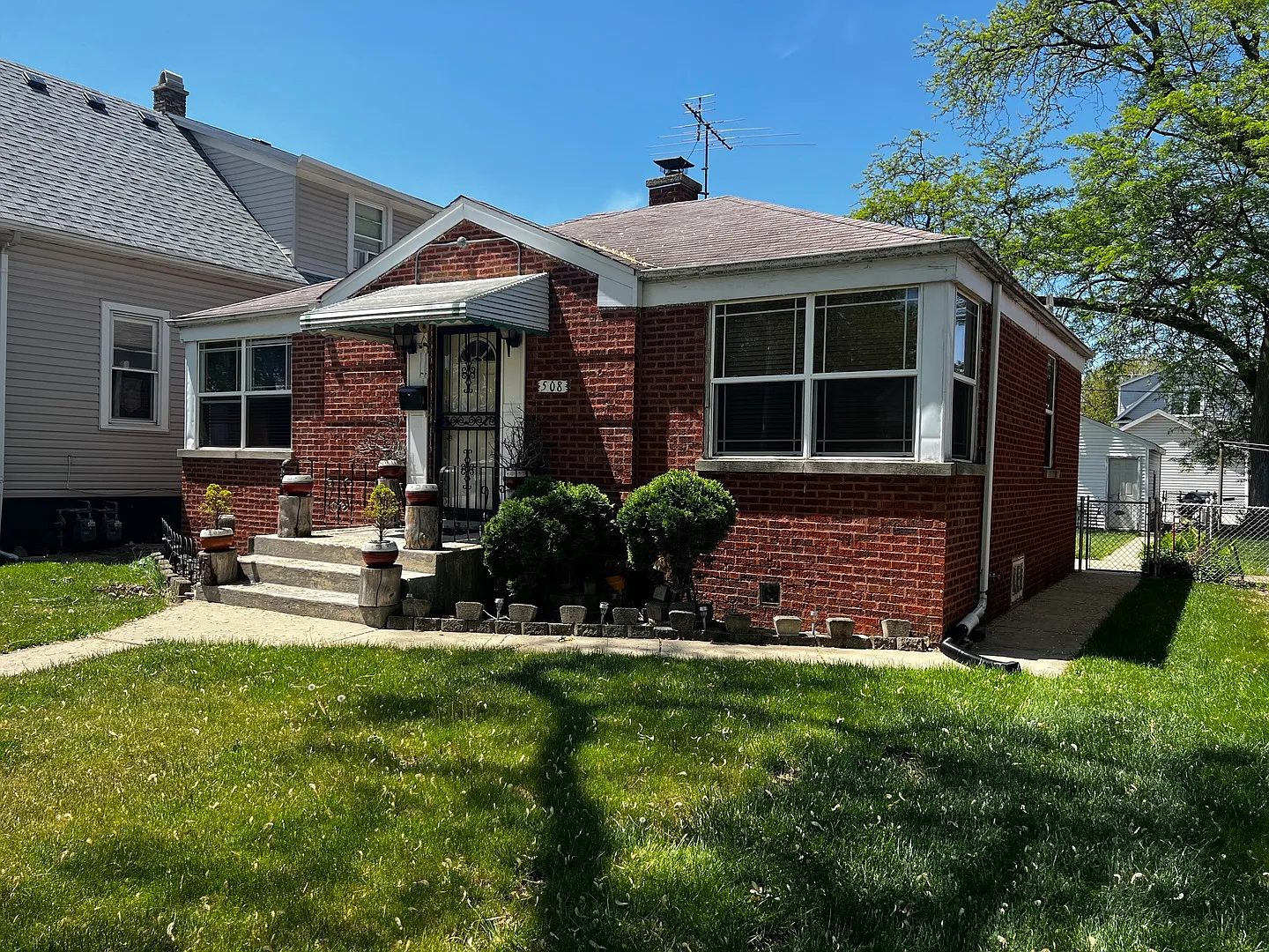 508 Linden Ave photo 1