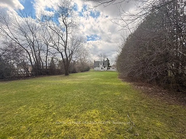 63 Greenfield Dr — Photo 27