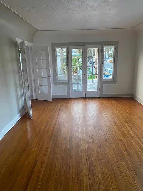 1 bed, 1230 sqft, $2,400 — Photo 3