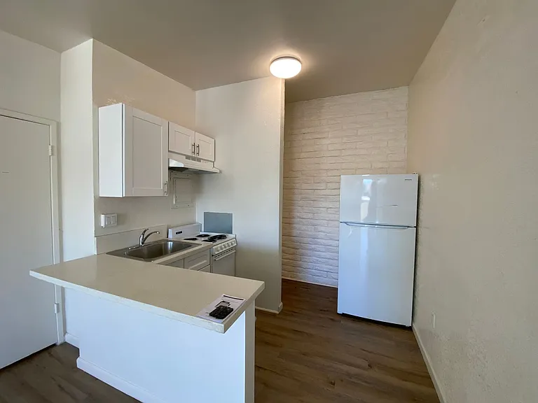 248 - Sanchez Family Trust (526 Anacapa) — Photo 1