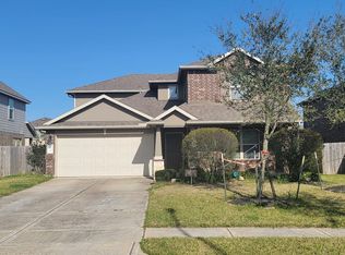 9907 Shimmering Lakes Dr, Rosharon, TX 77583