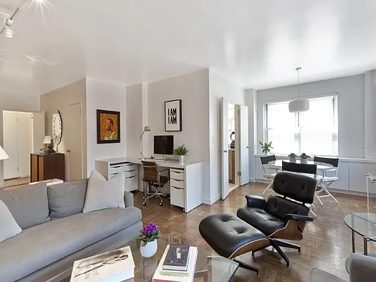 Sold by Sotheby's International Realty | media 29