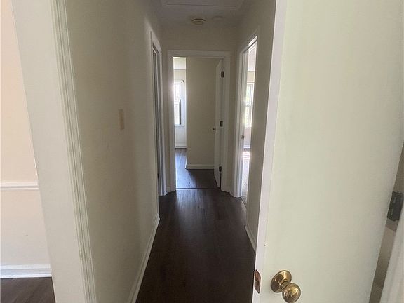 5th image of 1602 McGougan Rd