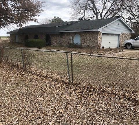 5th image of 14600 Arrowhead Dr
