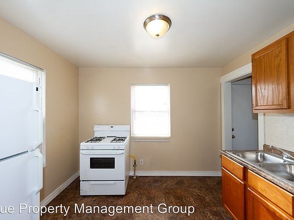2nd image of 1621 Lawton Ave