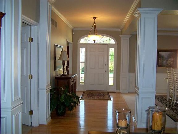 2nd image of 276 Forest Edge Dr
