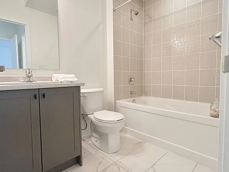 160 Densmore Rd #2001 — Photo 7