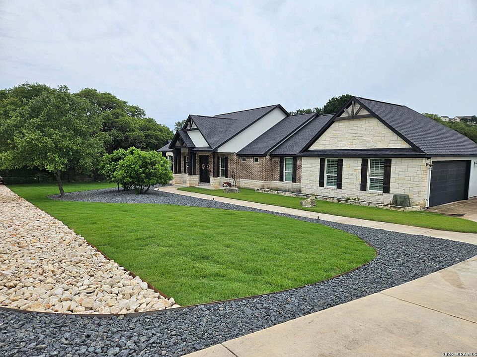 1st image of 1033 MYSTIC SHORES BLVD