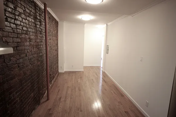 Rented by Aether Property Group | media 36