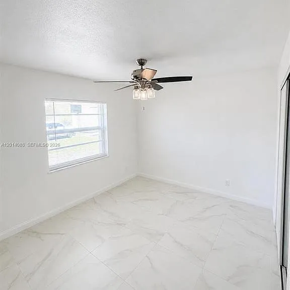 10559 La Placida Dr N — Photo 1
