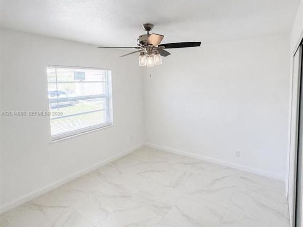 10559 La Placida Dr N