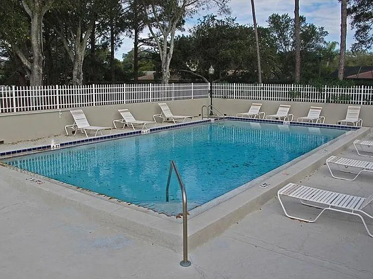 2800 Countryside Blvd #1-33 — Photo 4