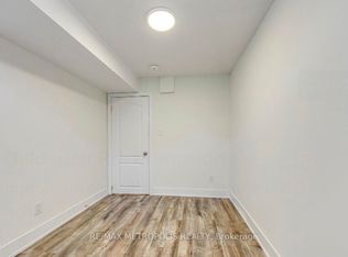 15 Dalecrest Rd, Brampton, ON L6X5N3