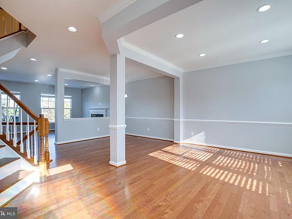 5th image of 11932 Blue Violet Way