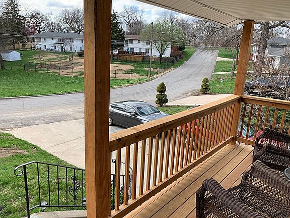 4th image of 4 Holley Cir