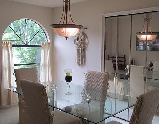 4th image of 2475 Gulfbreeze Cir