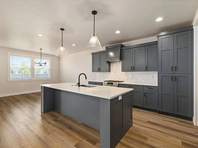 10273 Loneleaf Dr — Photo 12