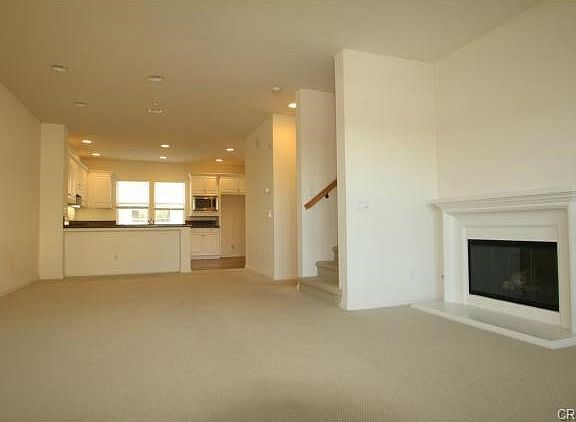 2nd image of 1800 Oak St Unit 516
