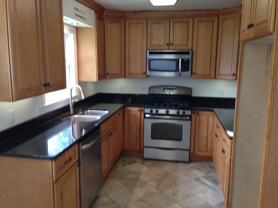 2nd image of 303 Oaklette Dr