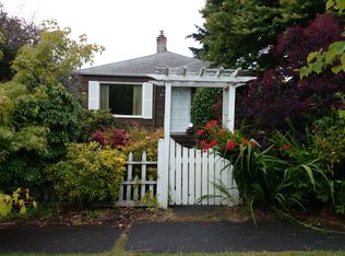 5567 17th Ave S, Seattle, WA 98108