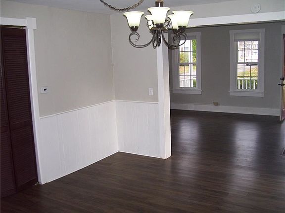 4th image of 27 Livingston St