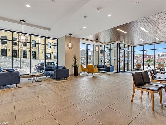 4th image of 108 Garment St #904