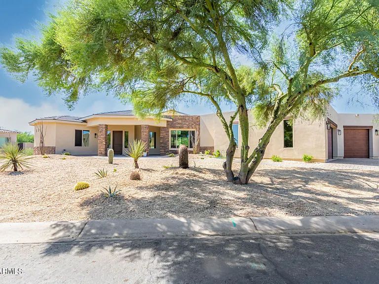 27808 N Desierto Dr — Photo 2