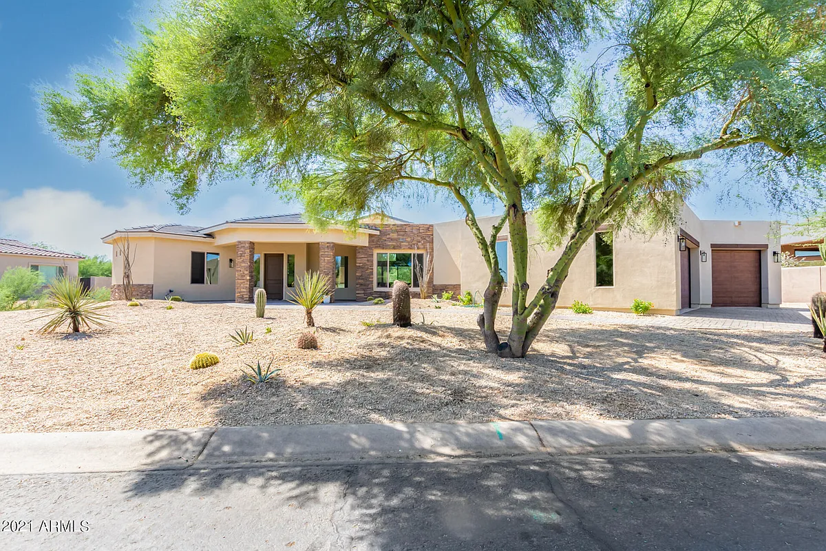 Building Photo - 27808 N Desierto Dr
