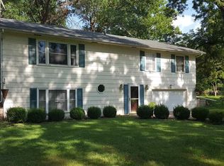 205 E Birch Dr, Windsor, MO 65360