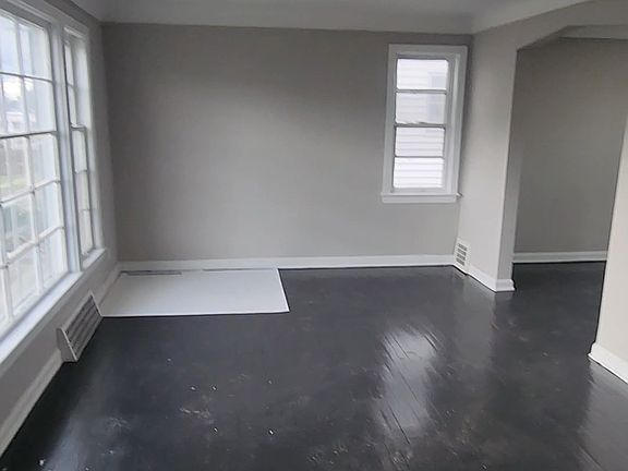 2nd image of 20515 Clare Ave