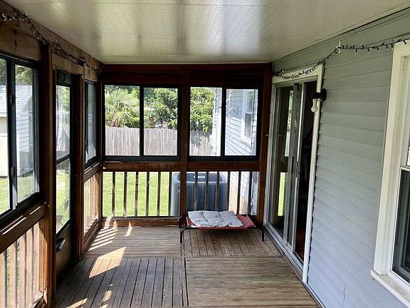 2nd image of 705 Mac Neil Dr