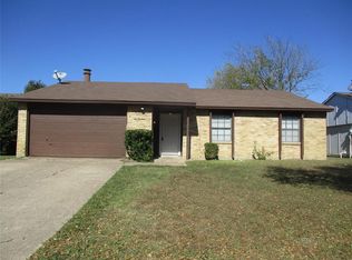 1014 Clark Trl, Grand Prairie, TX 75052