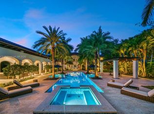 6220 SW 92nd St, Pinecrest, FL 33156