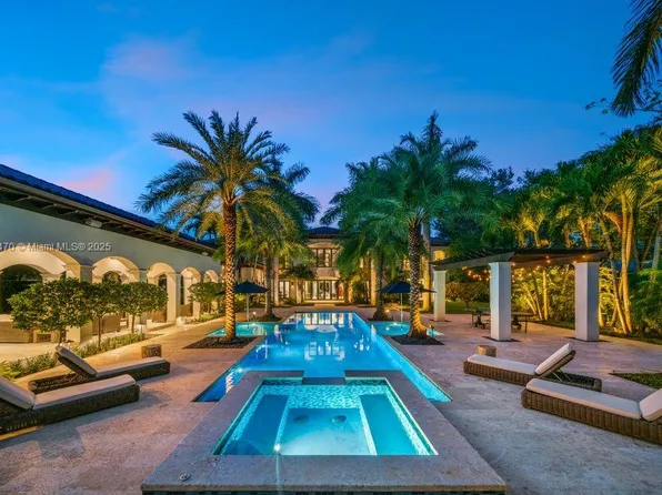 6220 SW 92nd St, Pinecrest, FL 33156