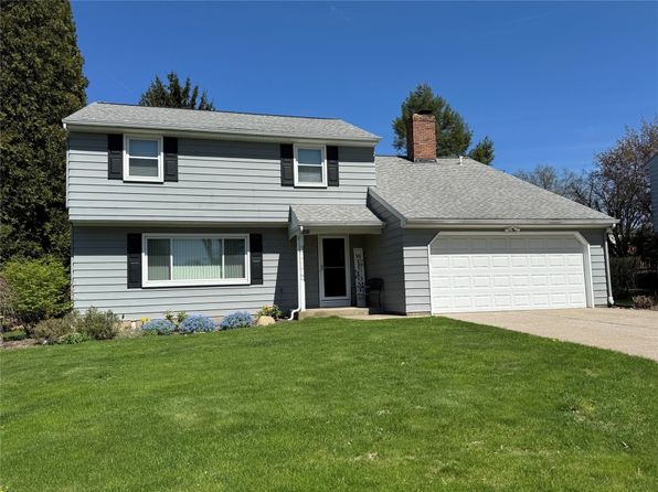 5605 King Rd, Erie, PA 16509